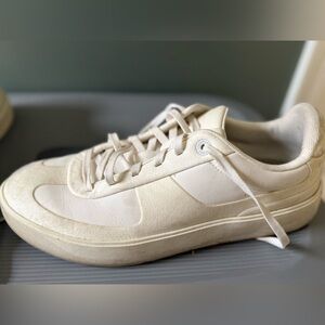 Lululemon athletica white casual men’s shoe. Size 10.5. Everyday shoe.